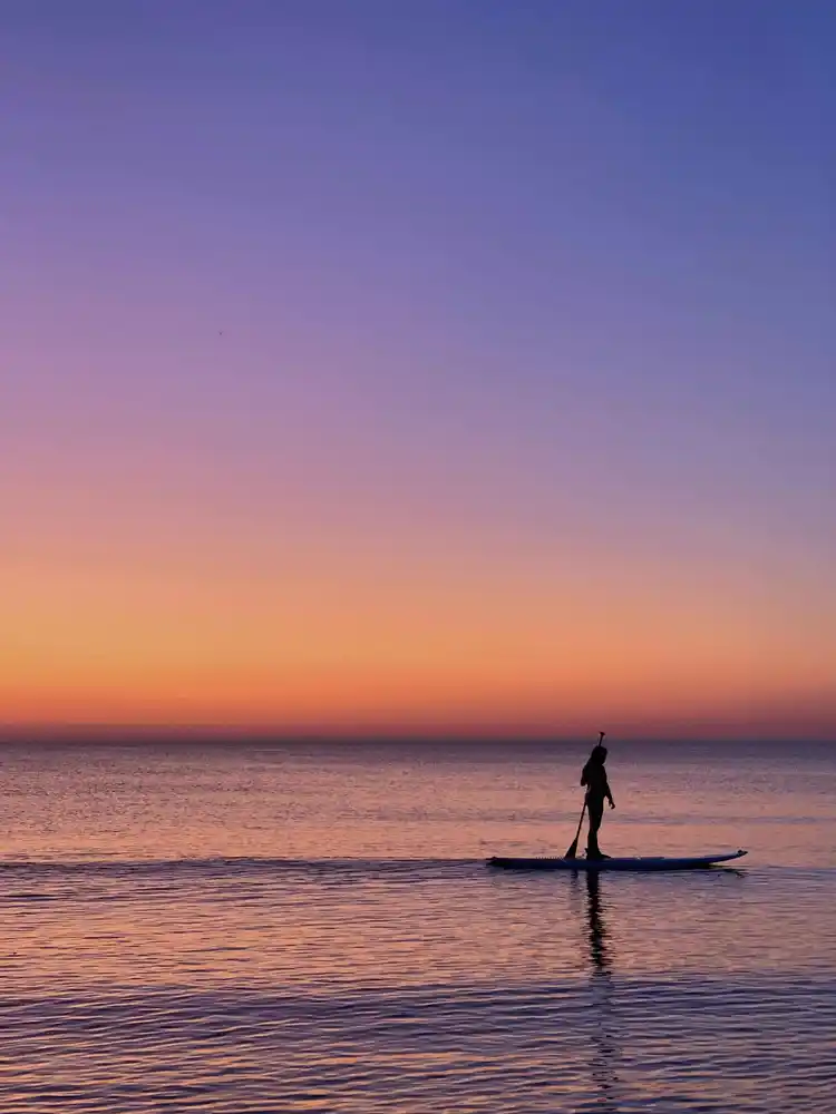 🏖 Playa del Bol Nou: Een Rustige Strand Paradijs aan de Costa Blanca